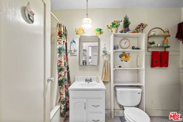 1501 S Ardmore Avenue, Los Angeles, CA 90006