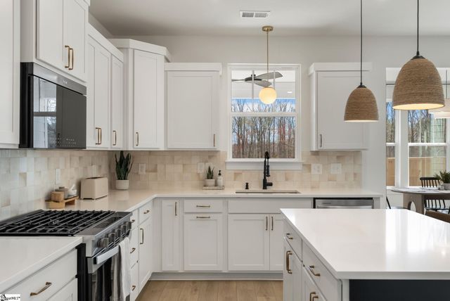 214 Moorish Circle, Simpsonville, SC 29681