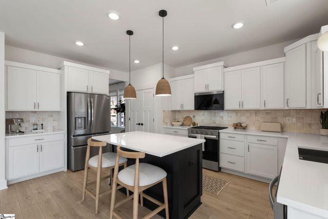 214 Moorish Circle, Simpsonville, SC 29681