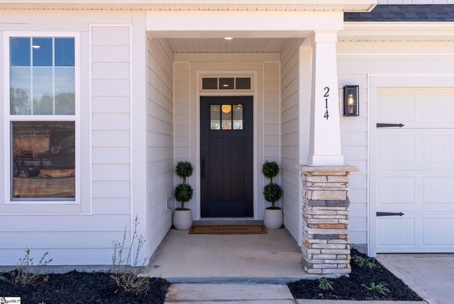 214 Moorish Circle, Simpsonville, SC 29681