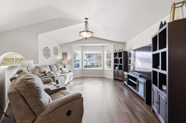 19223 E 6th Ave, Spokane Valley, WA 99016