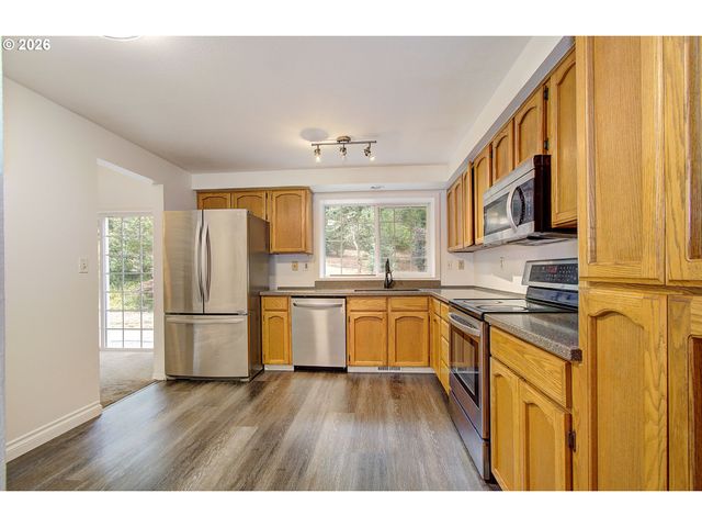 21618 Ne 147TH St, Brush Prairie, WA 98606