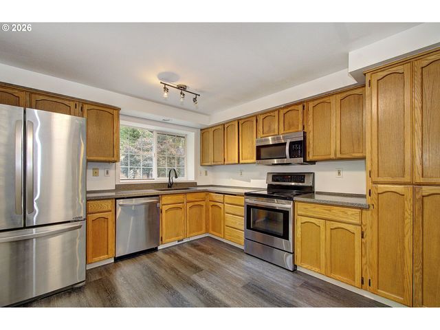 21618 Ne 147TH St, Brush Prairie, WA 98606