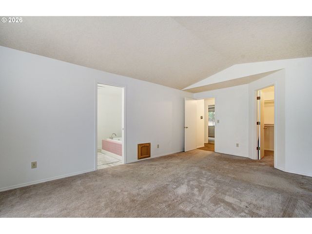 21618 Ne 147TH St, Brush Prairie, WA 98606