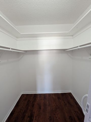 6603 Winfield Boulevard B-10, Margate, FL 33063