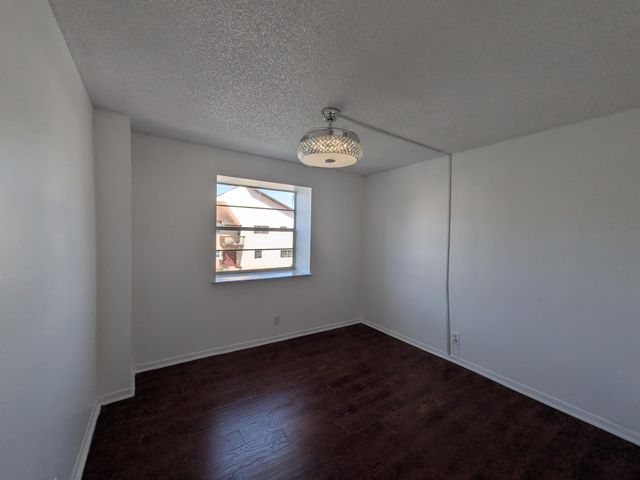 6603 Winfield Boulevard B-10, Margate, FL 33063