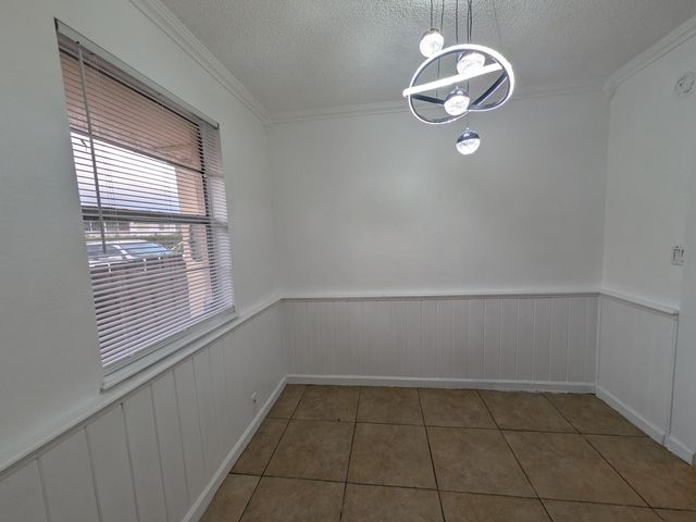 6603 Winfield Boulevard B-10, Margate, FL 33063