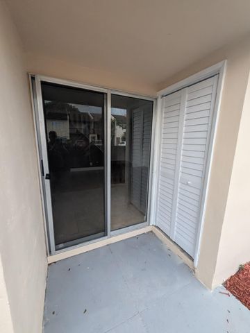 6603 Winfield Boulevard B-10, Margate, FL 33063