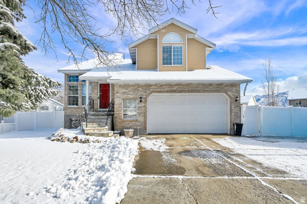 2382 N 450 W, Harrisville, UT 84414