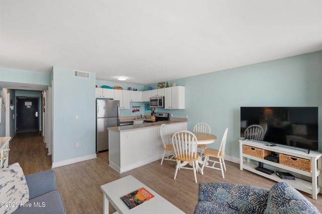 1615 Lake Park Boulevard S Unit 612, Carolina Beach, NC 28428