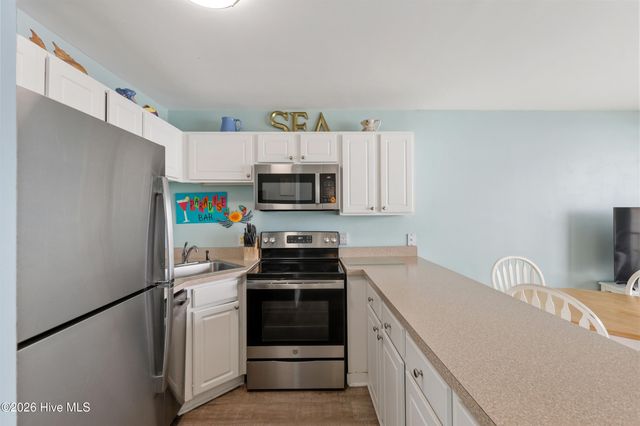 1615 Lake Park Boulevard S Unit 612, Carolina Beach, NC 28428