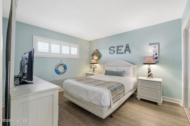 1615 Lake Park Boulevard S Unit 612, Carolina Beach, NC 28428
