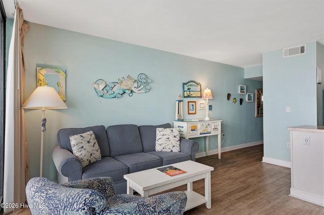 1615 Lake Park Boulevard S Unit 612, Carolina Beach, NC 28428