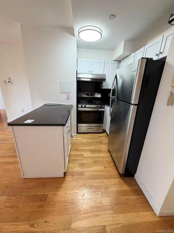 142-21 37th Avenue 5B, Flushing, NY 11354