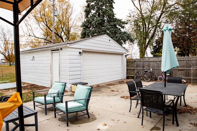 547 Moran Avenue, Lincoln Park, MI 48146