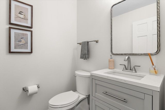 11912 N Lantern LANE, Mequon, WI 53092