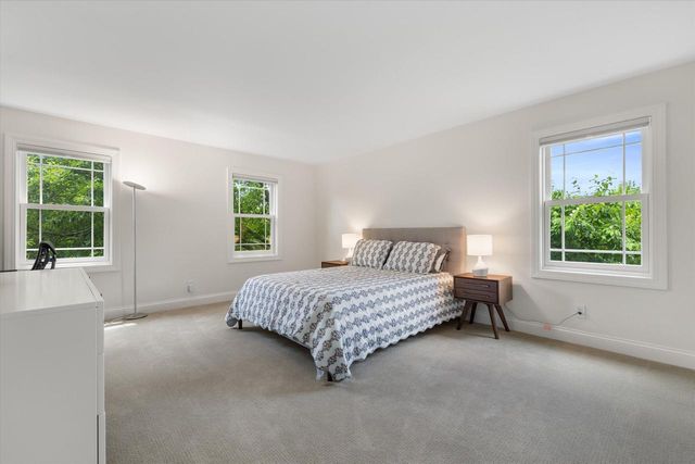 11912 N Lantern LANE, Mequon, WI 53092