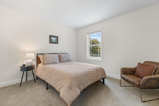 11912 N Lantern LANE, Mequon, WI 53092