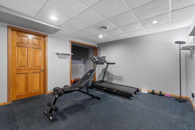11912 N Lantern LANE, Mequon, WI 53092