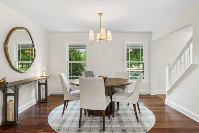 11912 N Lantern LANE, Mequon, WI 53092