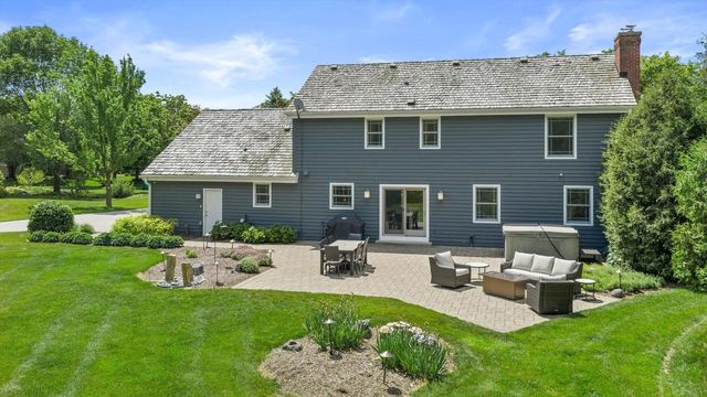 11912 N Lantern LANE, Mequon, WI 53092