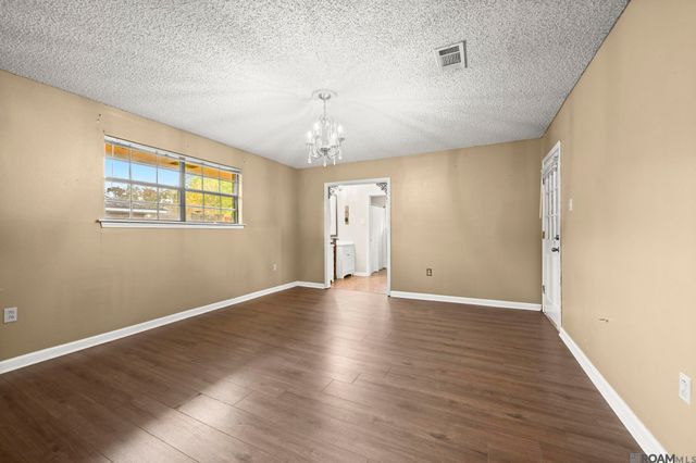 4821 Cross Keys Dr, Saint George, LA 70817