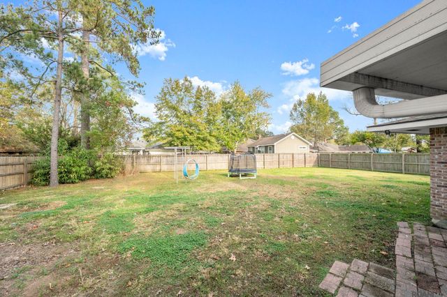 4821 Cross Keys Dr, Saint George, LA 70817