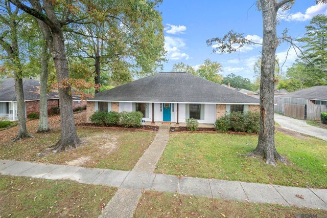 4821 Cross Keys Dr, Saint George, LA 70817