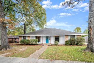 4821 Cross Keys Dr, Saint George, LA 70817