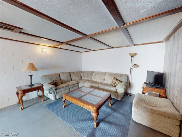 4328 Sunnybrook Road, Kent, OH 44240