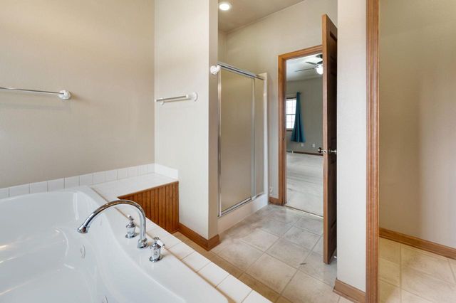 4075 WEXFORD CIRCLE S, Richfield, WI 53076