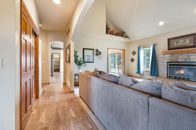 4075 WEXFORD CIRCLE S, Richfield, WI 53076