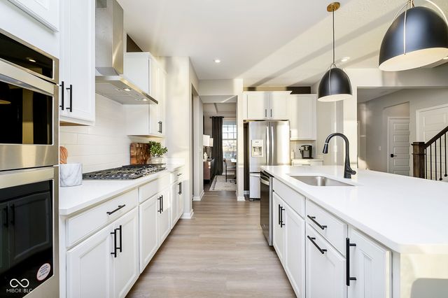 9471 Jackson Way, Avon, IN 46123