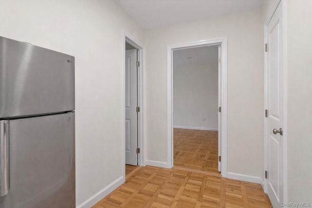 1197 E broadway K11, Hewlett, NY 11557