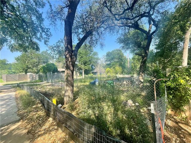 4621 Menchaca RD, Austin, TX 78745