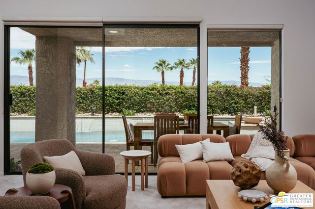 39 Mirage Cove Drive, Rancho Mirage, CA 92270