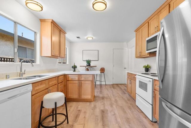829 Almond Drive, Watsonville, CA 95076
