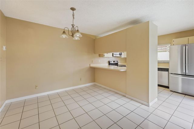 15202 W POND WOODS DRIVE, Tampa, FL 33618