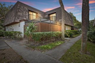 15202 W POND WOODS DRIVE, Tampa, FL 33618