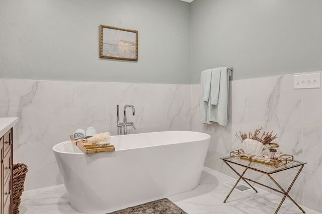 777 Hospital Dr, Madison, TN 37115