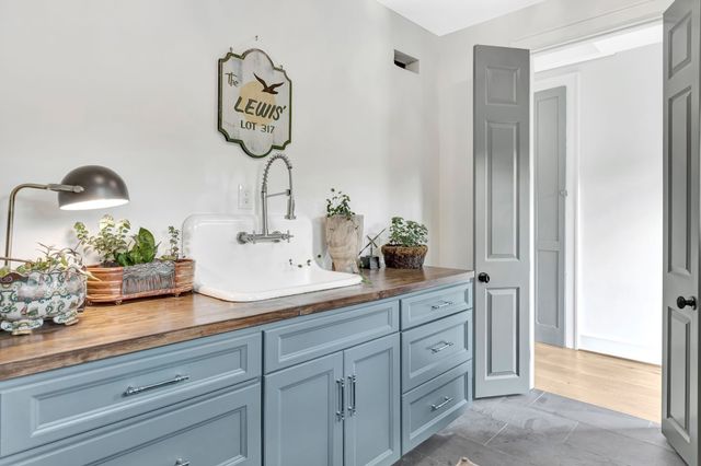 777 Hospital Dr, Madison, TN 37115