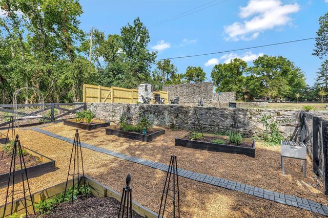 777 Hospital Dr, Madison, TN 37115