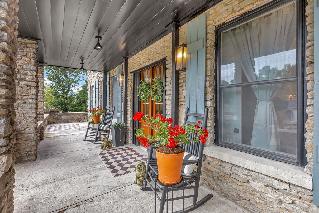 777 Hospital Dr, Madison, TN 37115