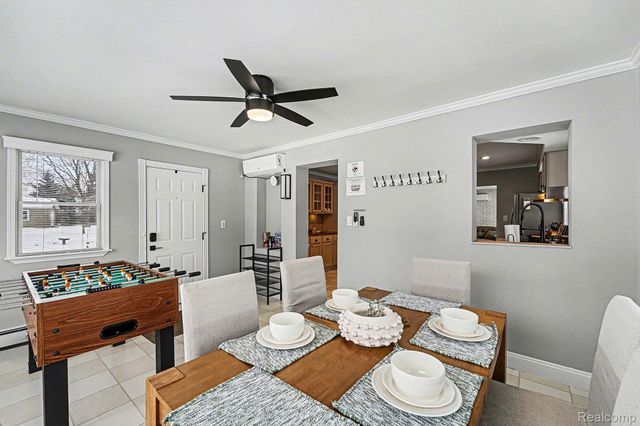 710 Hartland Drive, Troy, MI 48083