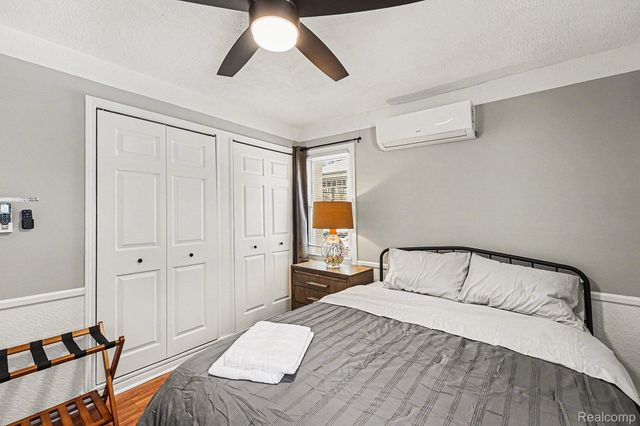 710 Hartland Drive, Troy, MI 48083