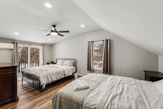 710 Hartland Drive, Troy, MI 48083