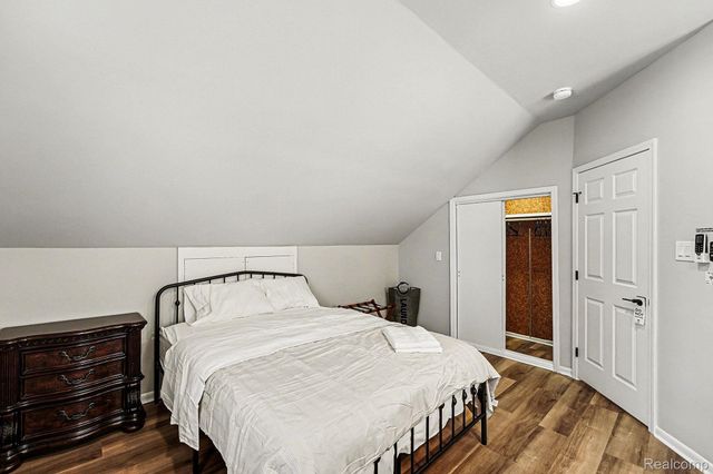 710 Hartland Drive, Troy, MI 48083