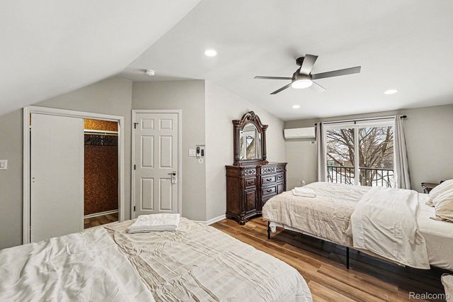 710 Hartland Drive, Troy, MI 48083