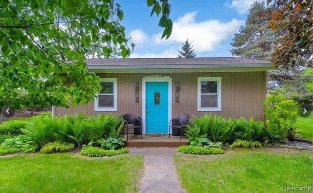 710 Hartland Drive, Troy, MI 48083