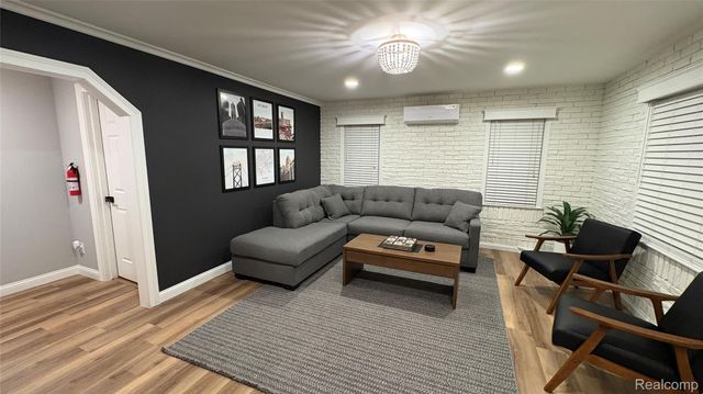 710 Hartland Drive, Troy, MI 48083